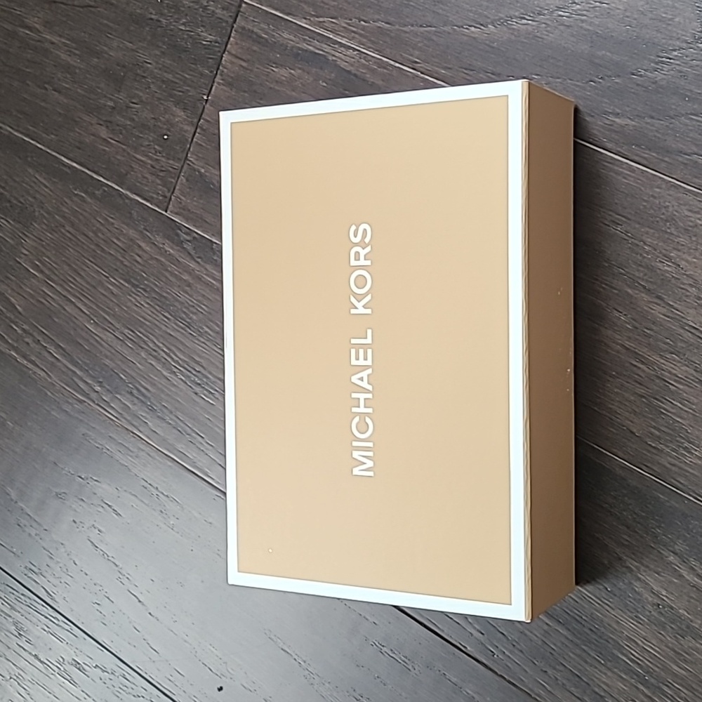Michael Kors empty box